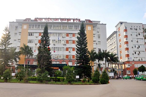Lén lút phẫu thuật thẩm mỹ trong bệnh viện nhi ở Thanh Hoá