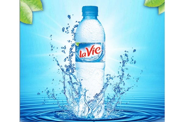 Giá 1 chai nước khoáng Lavie 500ml