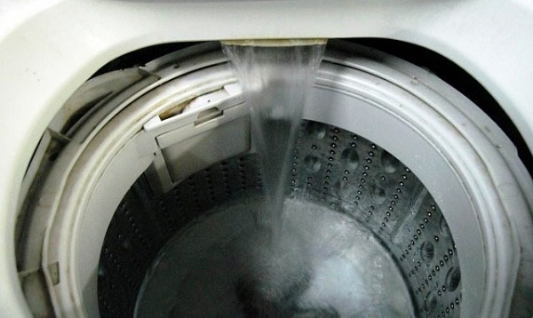 Nguyên nhân và cách khắc phục máy giặt xả nước liên tục