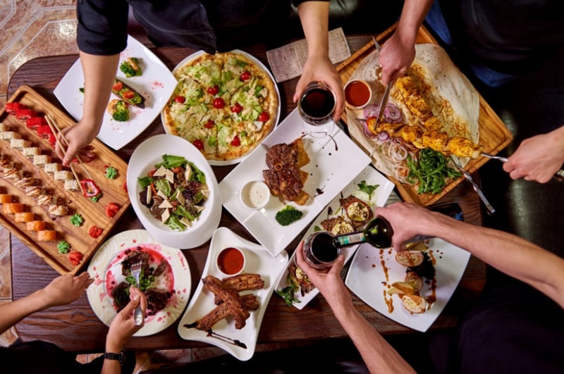 Ví dụ về thị trường kinh doanh